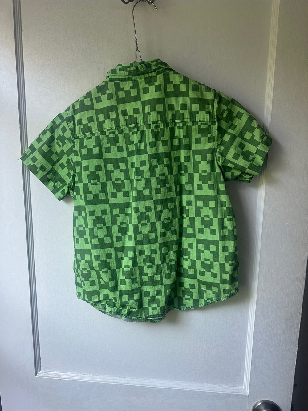 Minecraft button tee - Picture 5 of 5